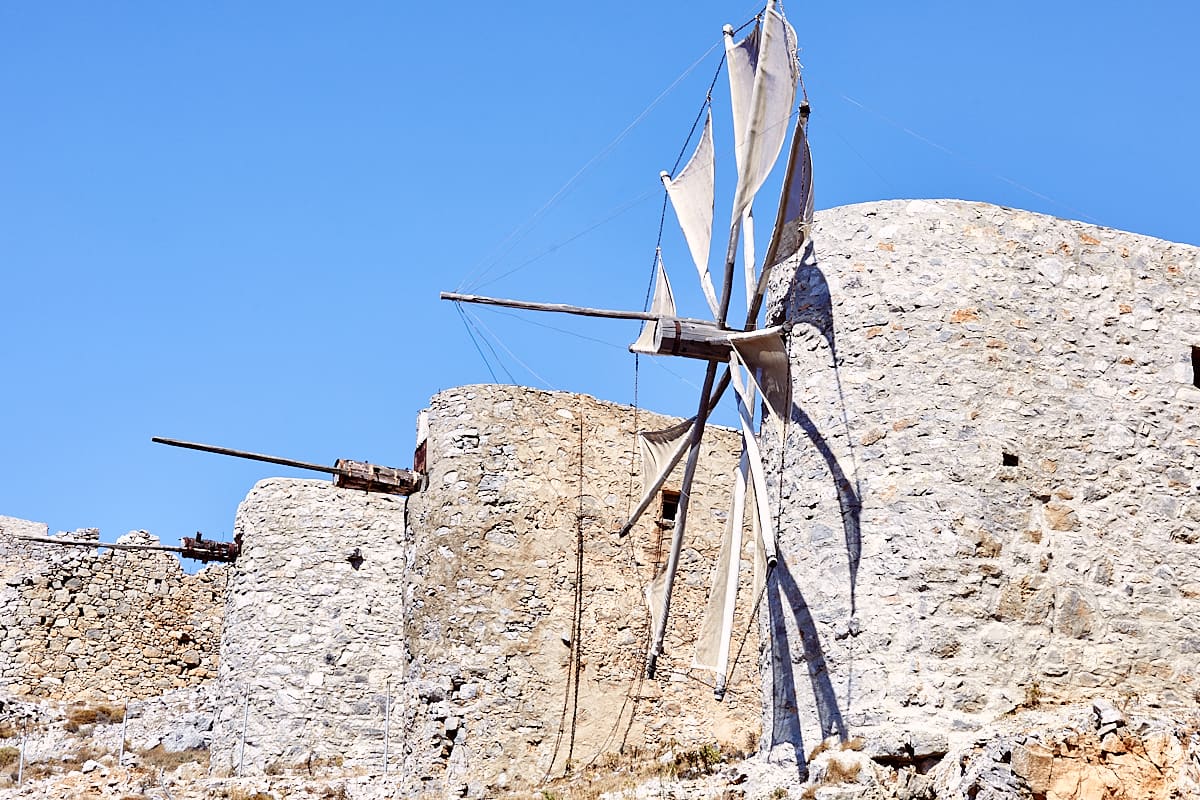 Moulins en bordure du plateau du Lassithi, Crète, Grèce