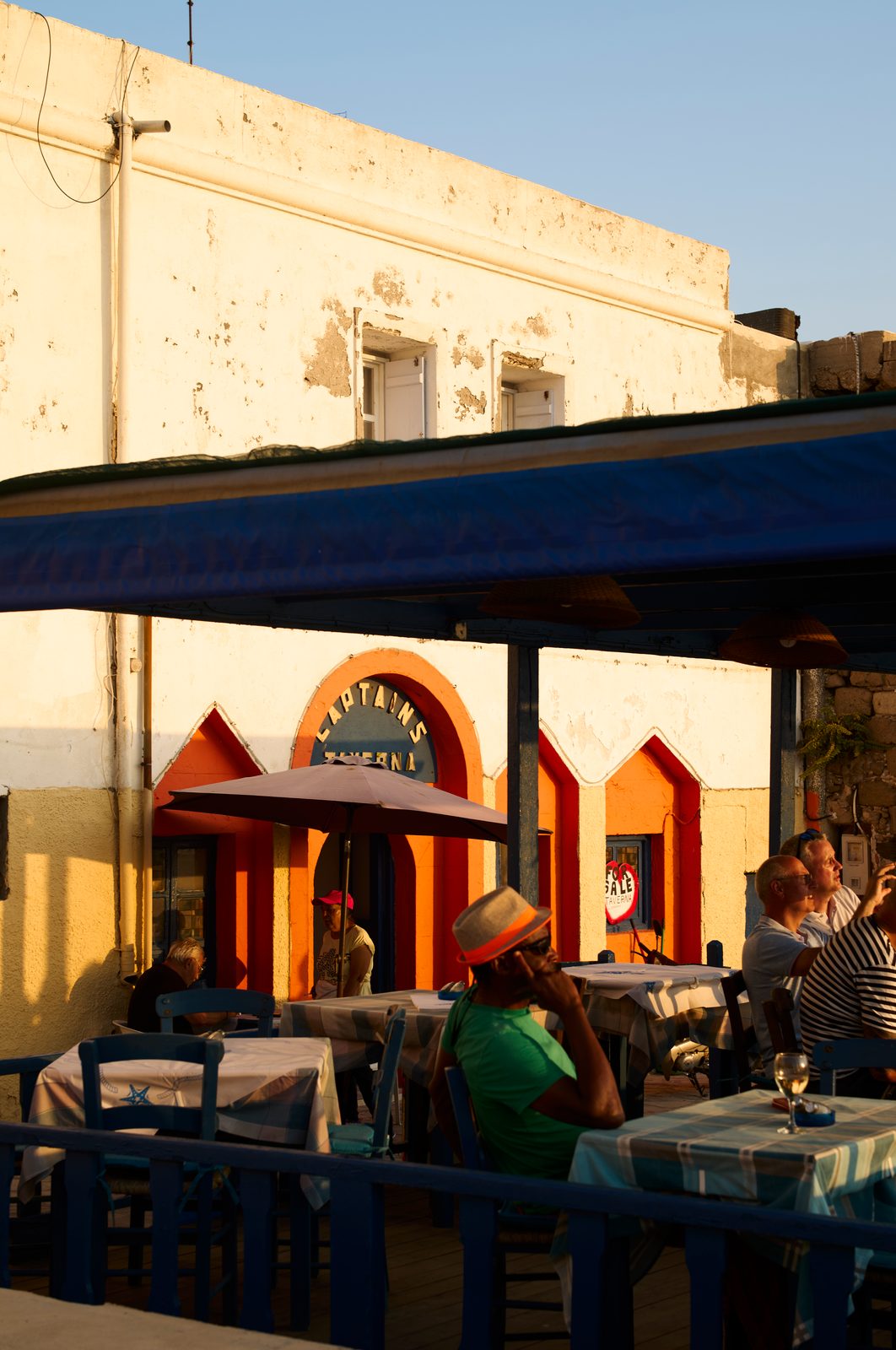 Taverne en bord de mer