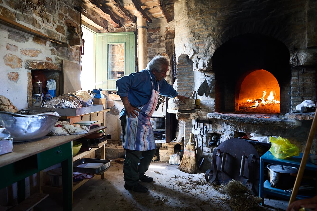 Four à bois pour cuire le pain et l'agneau de Pâques, Amorgos, Grèce