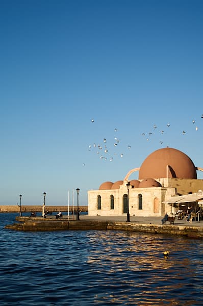 Mosquée Hassan Pacha sur le port de La Canée