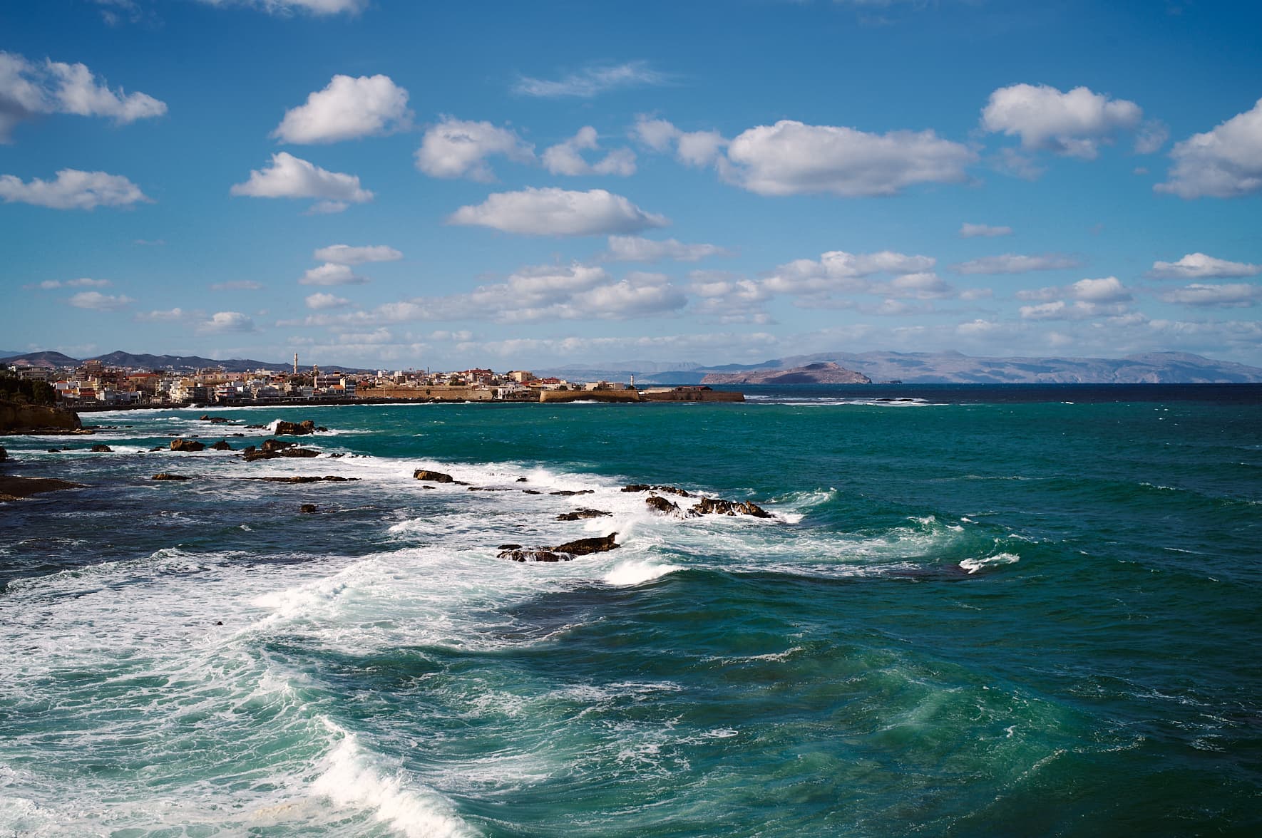 Vue de la vieille ville de Chania depuis Tabakaria