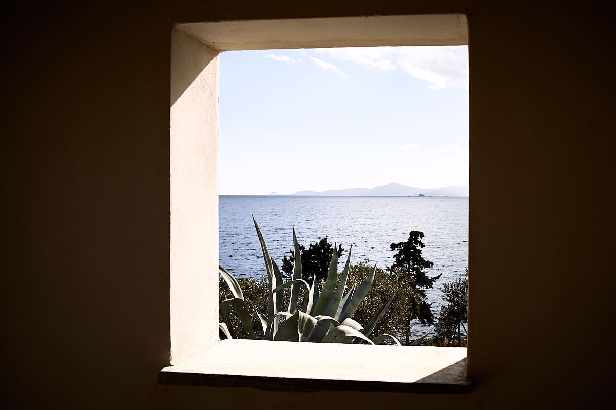 Fenêtre sur mer, Egine, Grèce