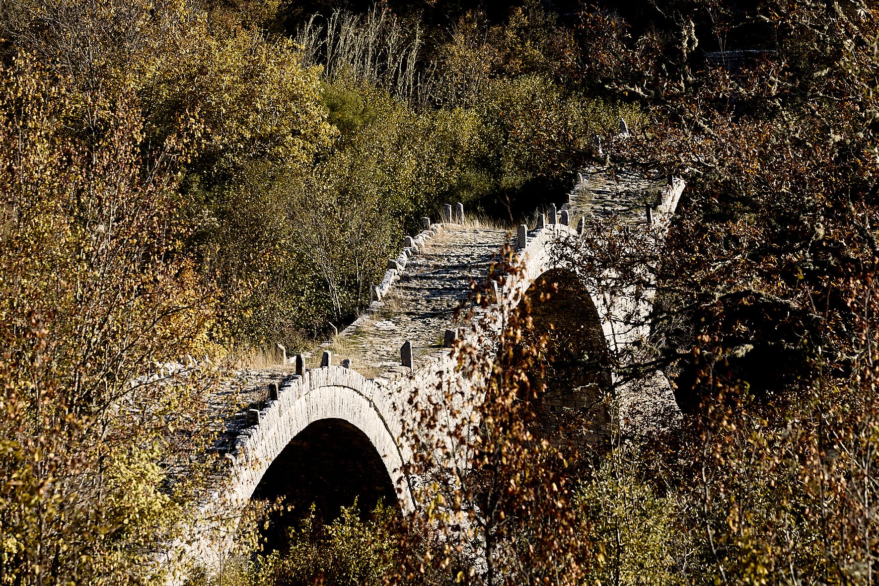 Le pont à trois arches de Plakidas