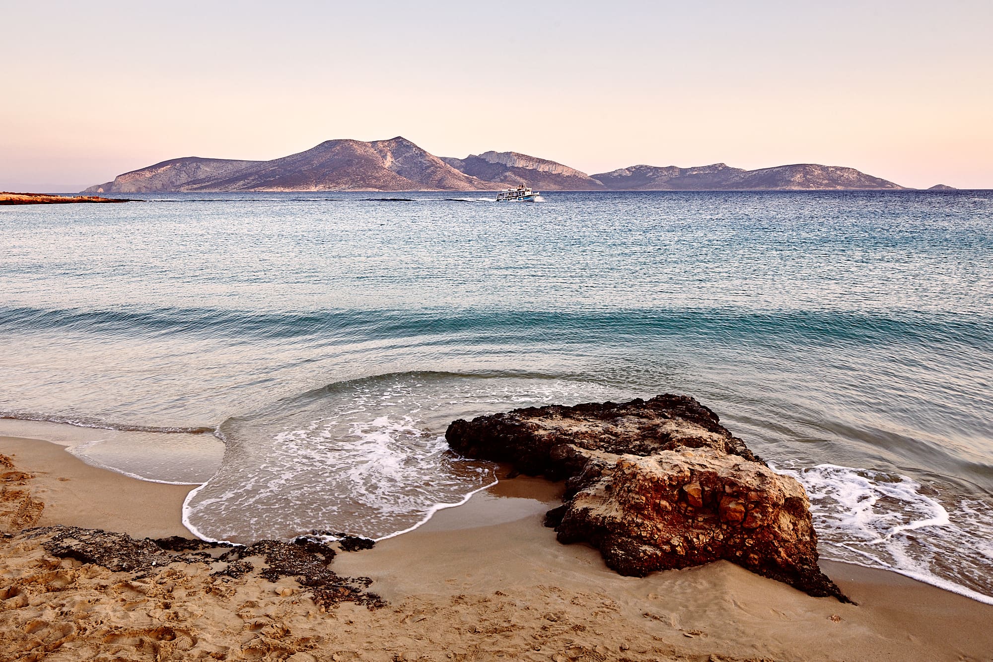 L'île de Kéros depuis Koukonissi