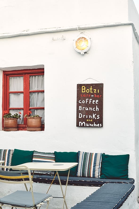 Bar Mpotzi, Sifnos, Cyclades, Grèce