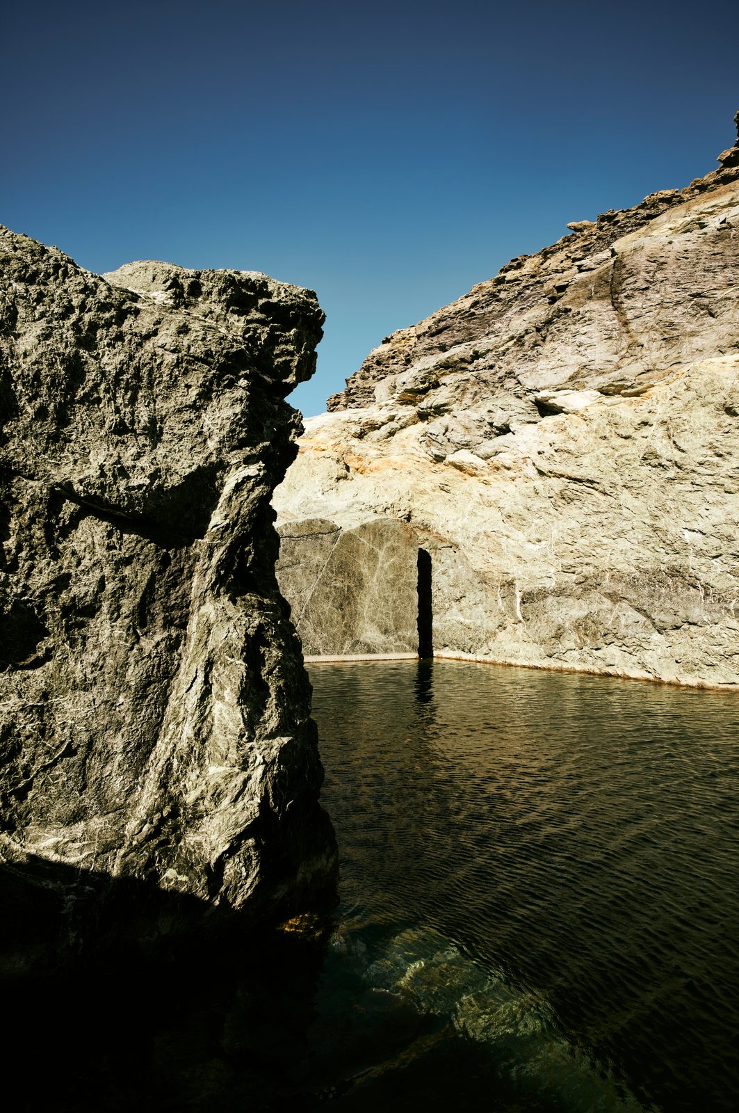 Carrière de marbre vert abandonnée à coté de Koumelas, Tinos